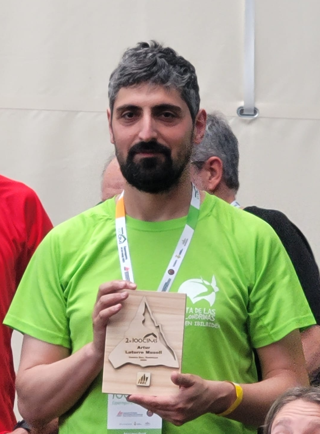 Artur Latorre del CEB aconsegueix el reconiemxemnt de 2 x100 cims