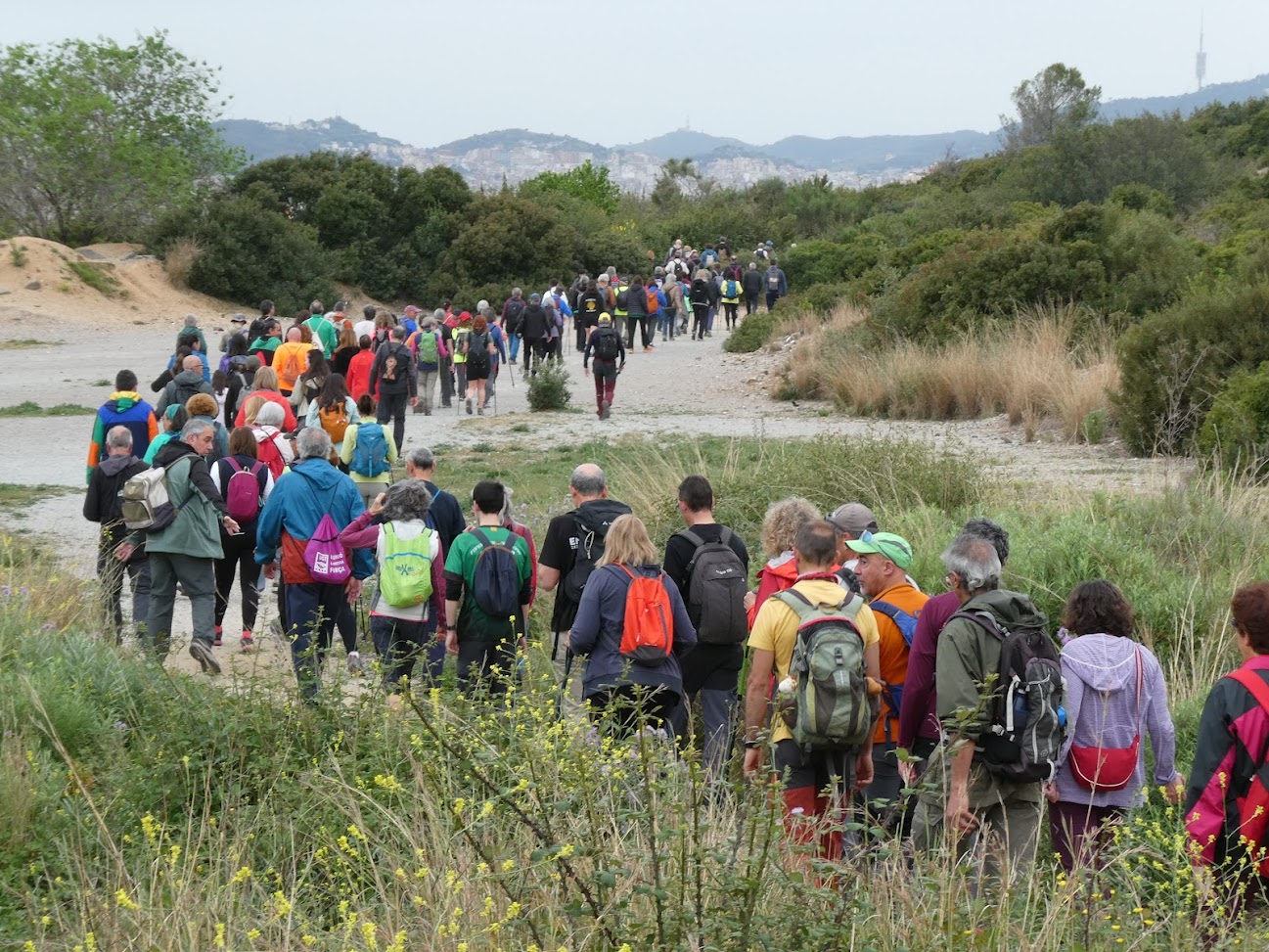 Èxit de la 2a Caminada Reivindicativa dels Camins Públics de Badalona